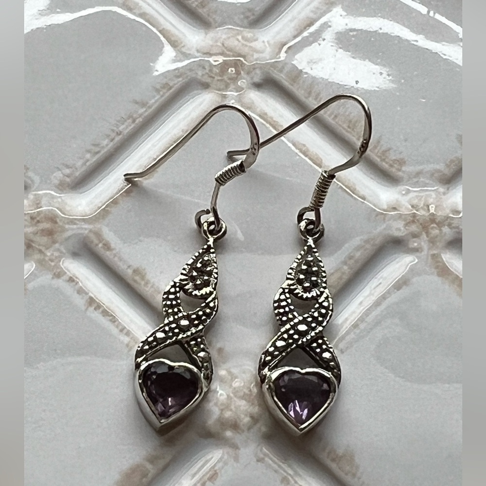 Heart Dangle Earrings Vintage Sterling Silver Purple Stones 925 NOS - Picture 2 of 4